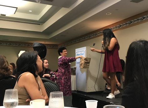 Freshmen treat mothers to annual luncheon