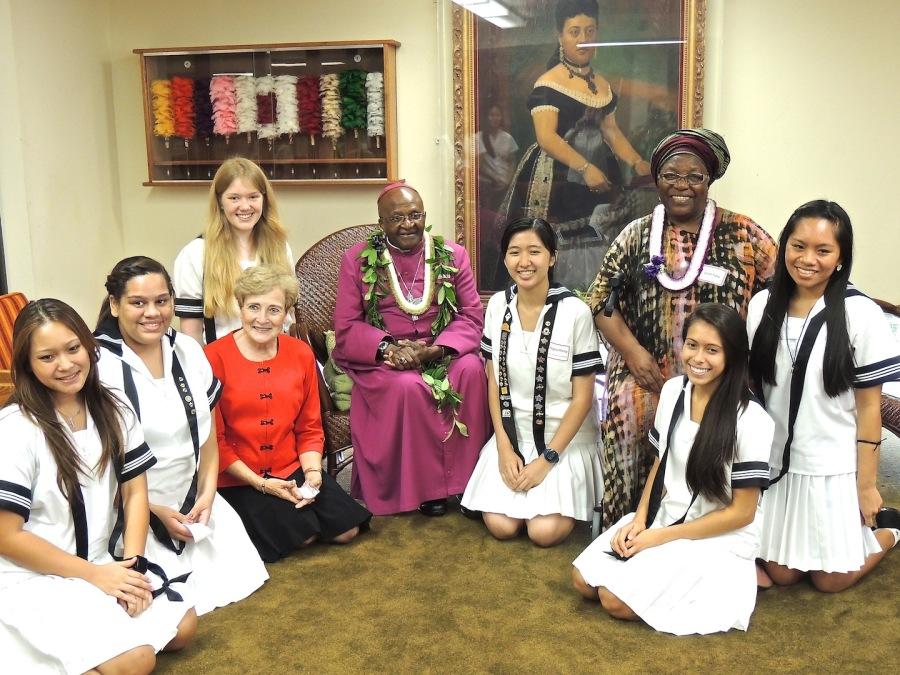 Students meet with iconic Bishop 