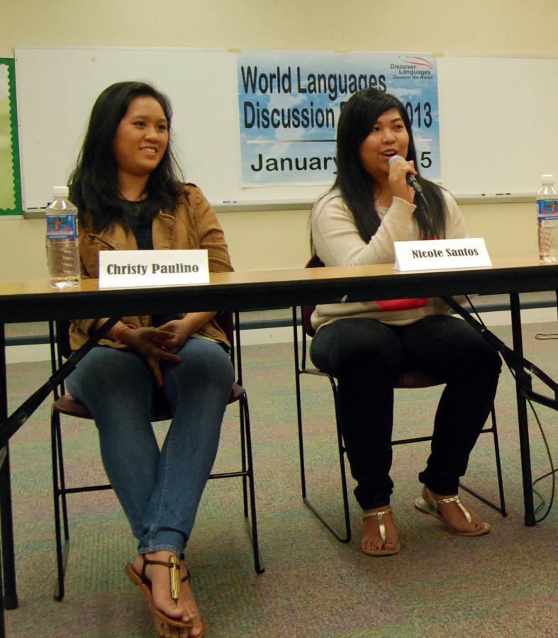 World Languages Forum panelists share experiences with students