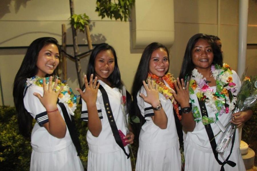 Juniors display their class rings which are symbols of recognition as upperclassmen. 