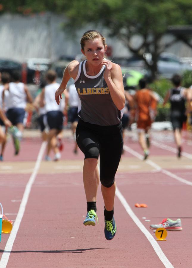 Sophomore takes second in track state championships