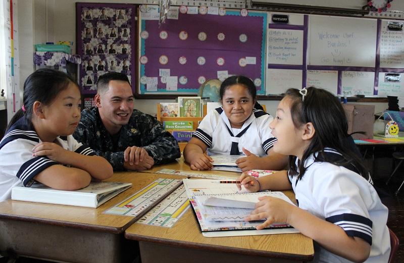 Veterans visit students to talk about military service experiences
