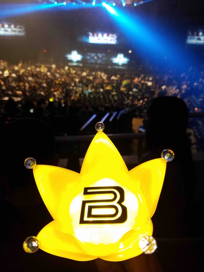 Fans using the Big Bang Official Light Stick during the Honolulu concert over the weekend.