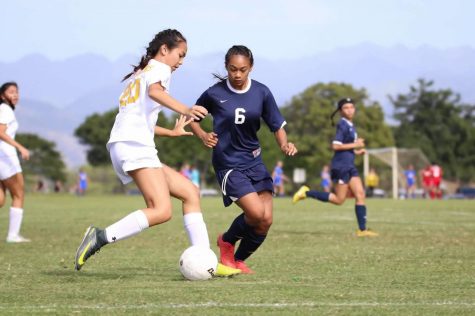 Varsity soccer battles it out in state tourney
