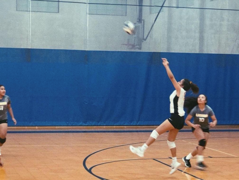 Lily Kahawai passing up the first ball for the last point against Le Jardin. The last play of the JV Gold’s season. 
