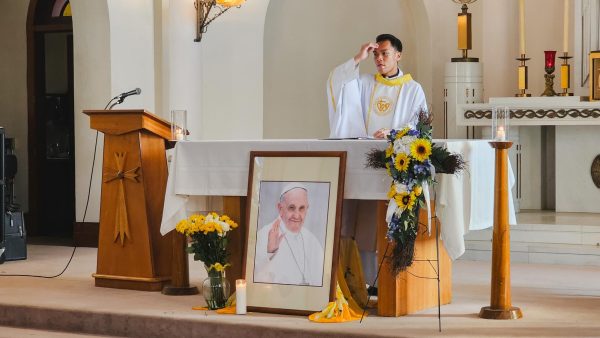 Fr. Jeremy Sabugo hosts the Academy’s memorial mass for Pope Francis. Photo courtesy of Tiffany Kiyabu.