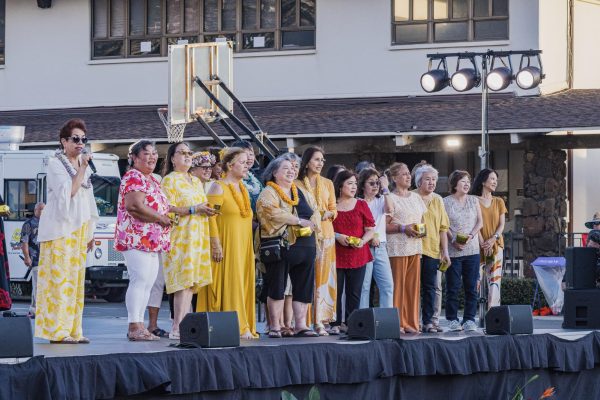 Mele On the Lawn: Welcomes back class 1976